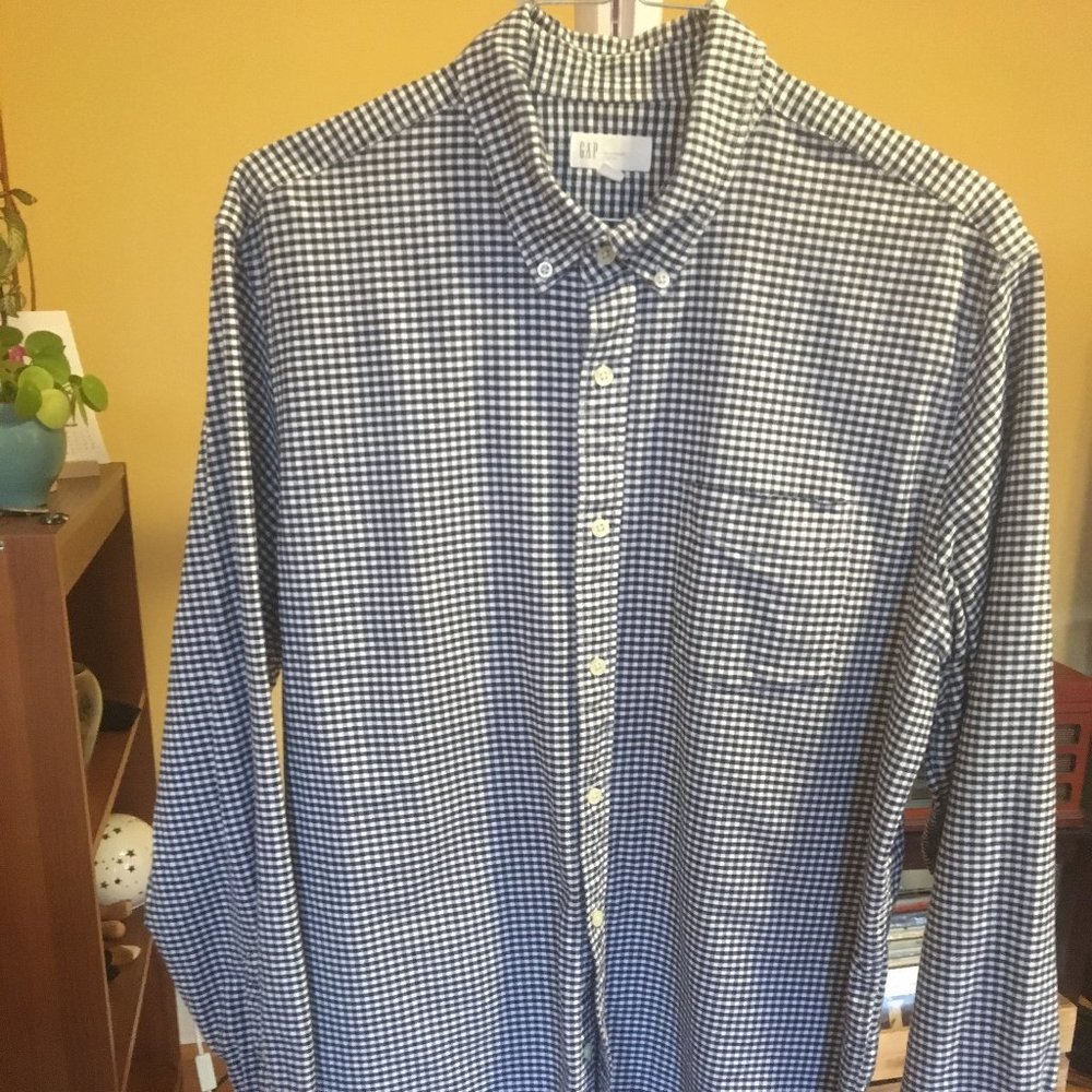 GAP Button Down Checkered Plaid Shirt